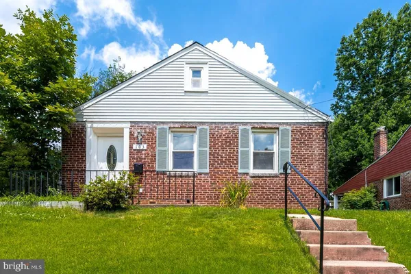 $2,375 | 103 Melbourne Avenue, Silver Spring, MD 20901