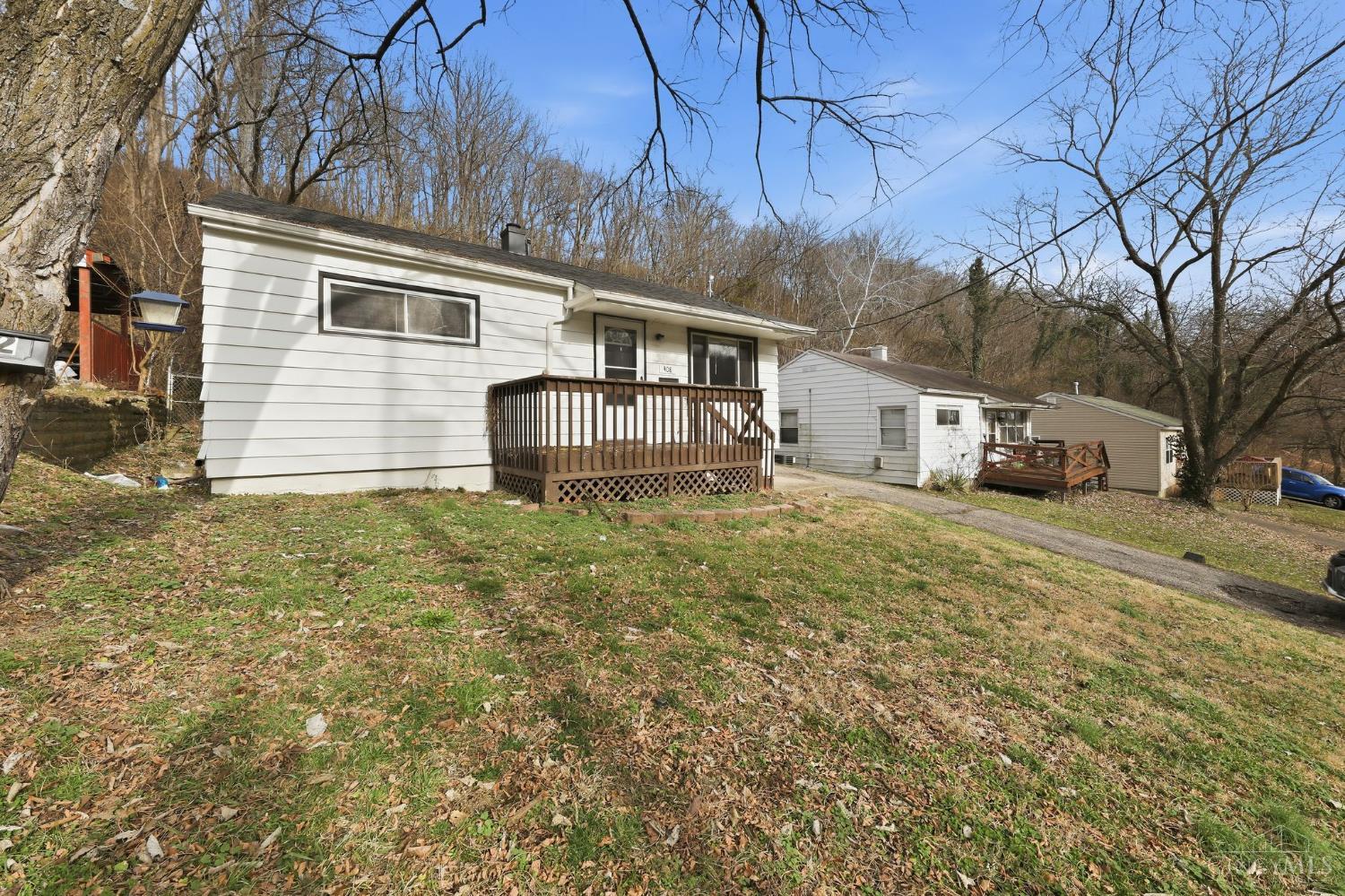 408 Roebling Road Cincinnati, OH 45204 - Photo 3 of 30