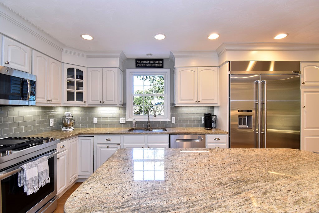 45 Country Lane Warwick, RI 02886 - Photo 8 of 48