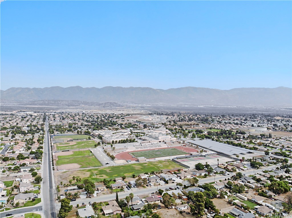 6153 Maple Avenue Rialto, CA 92377 - Photo 6 of 6 Gallery Image 6