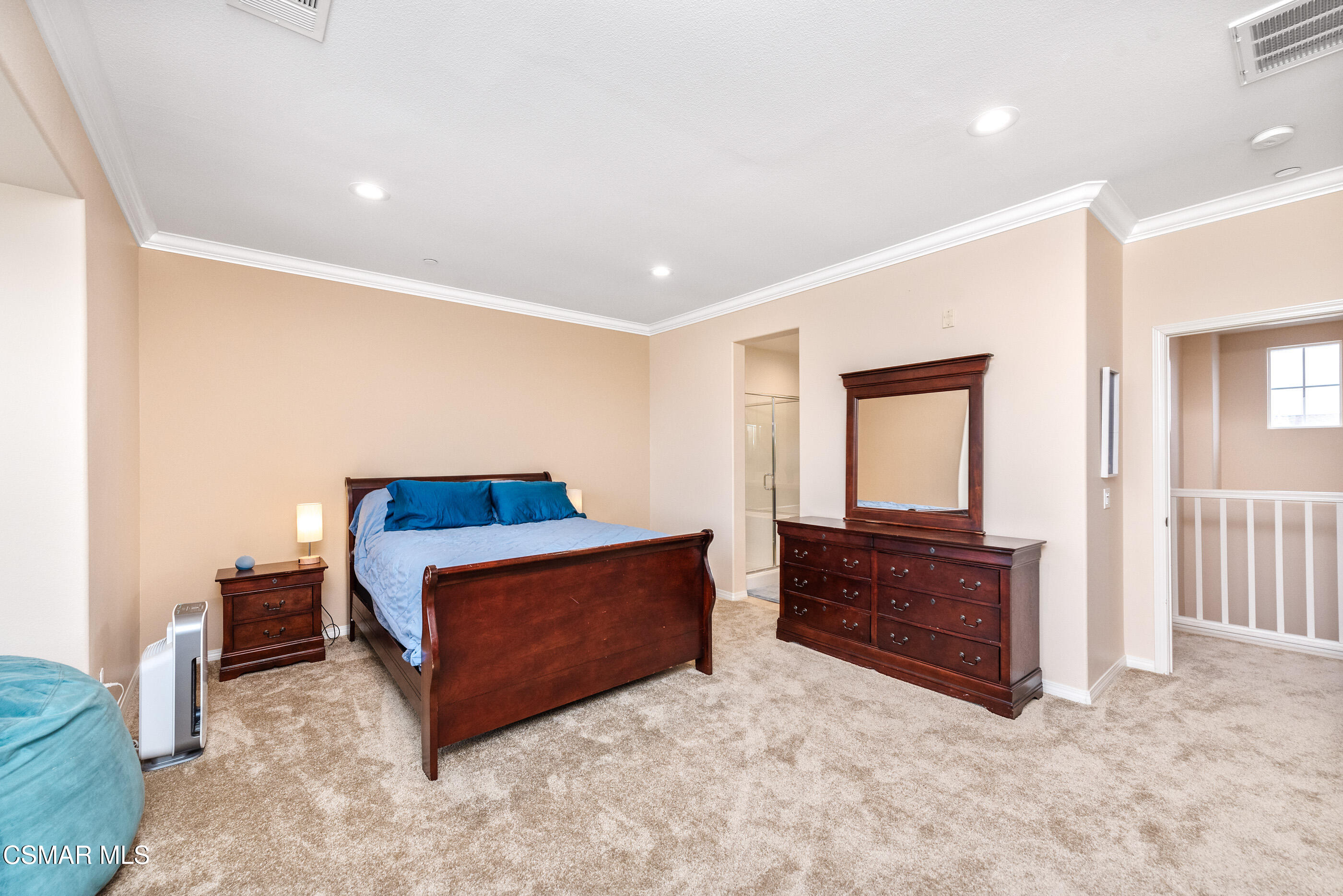 3116 North Oxnard Boulevard Oxnard, CA 93036 - Photo 28 of 46 3116 N Oxnard Blvd Oxnard-33