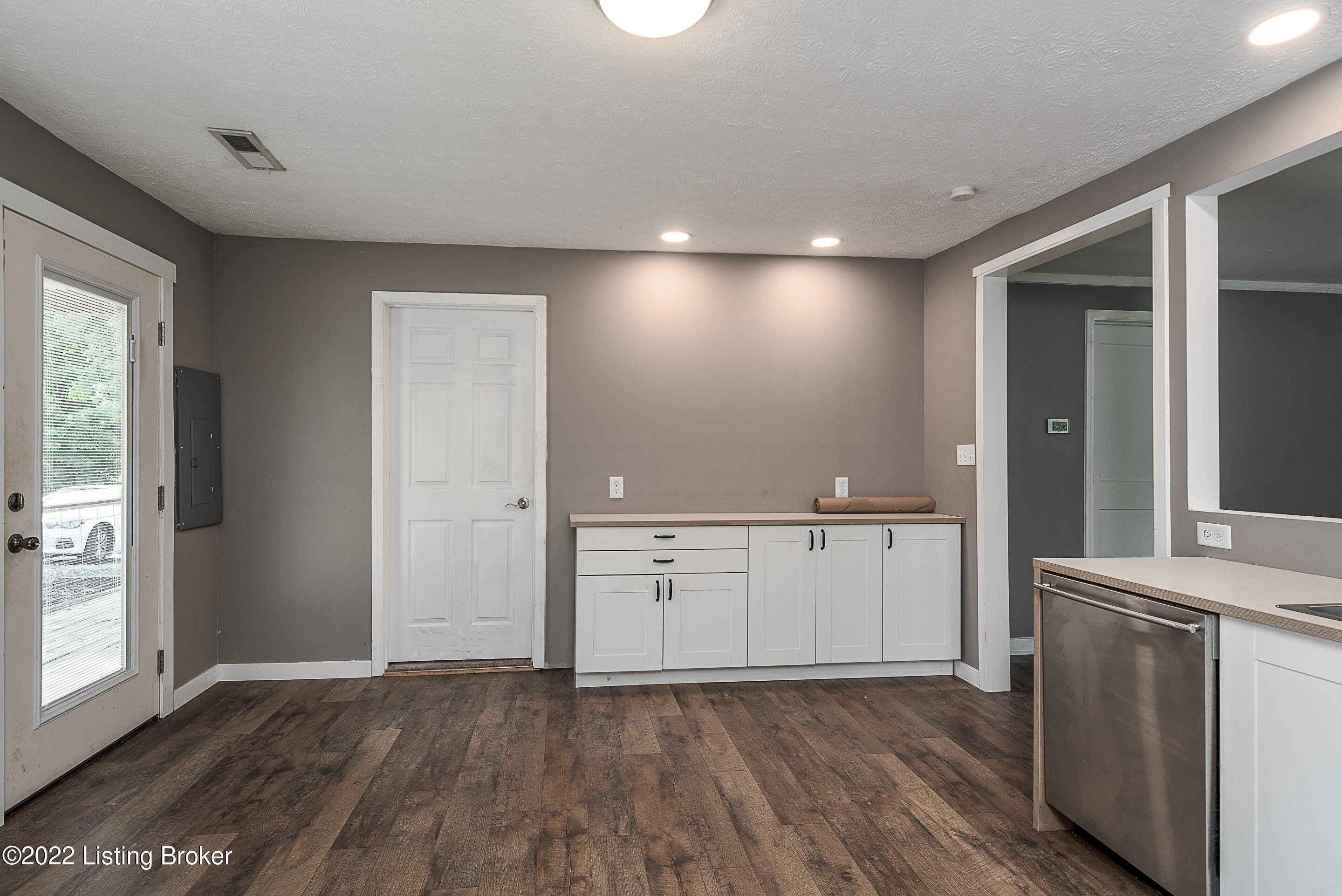 6007 New Cut Road Crestwood, KY 40014 - Photo 8 of 19 AAA NC Kitchen 3