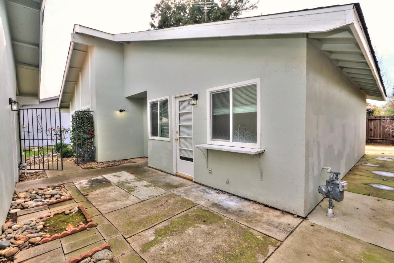 9385 Mira Del Rio Drive Sacramento, CA 95827 - Photo 14 of 16