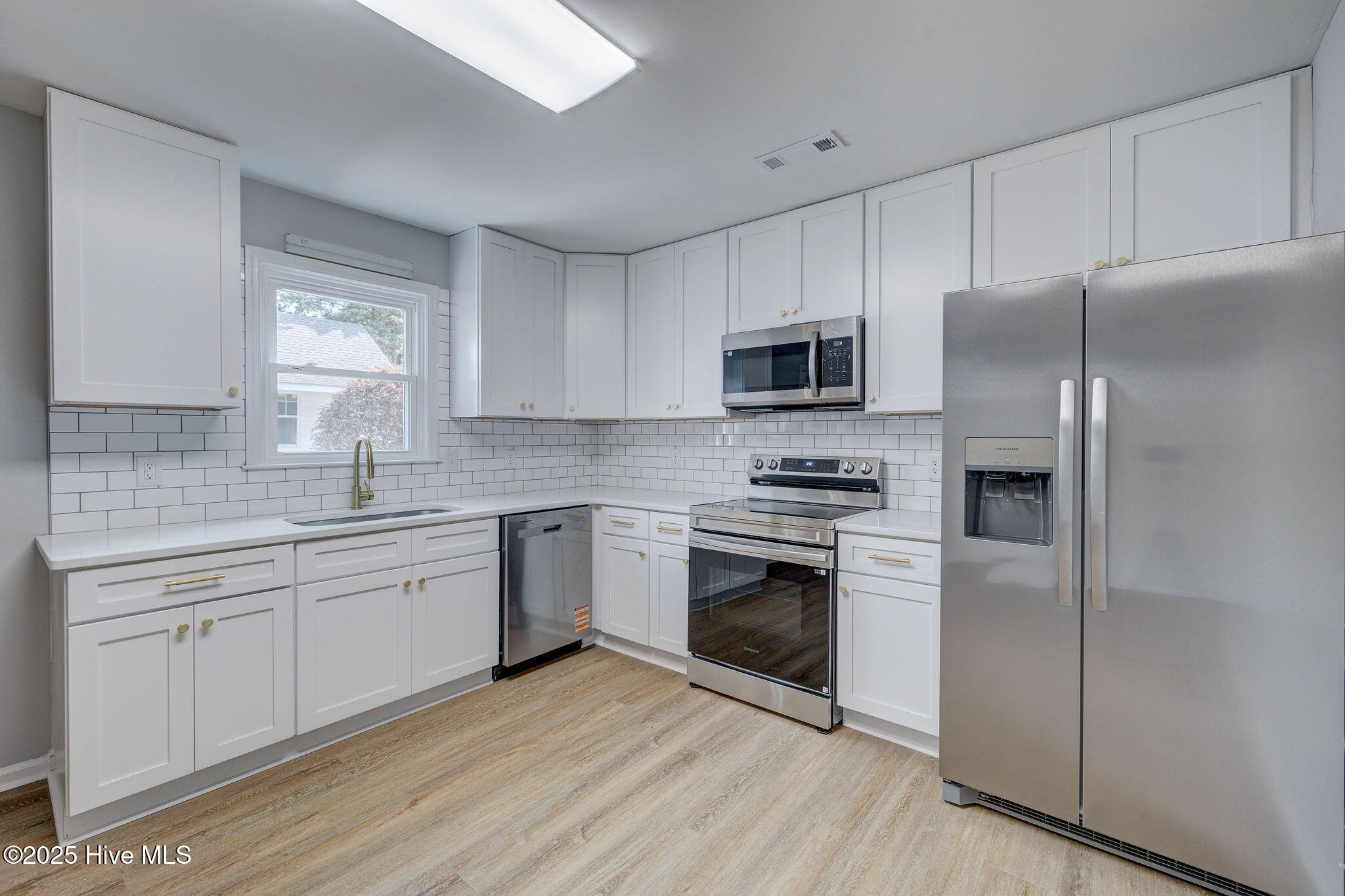 326 Cathay Road Wilmington, NC 28412 - Photo 12 of 26 326CathayRoad-20