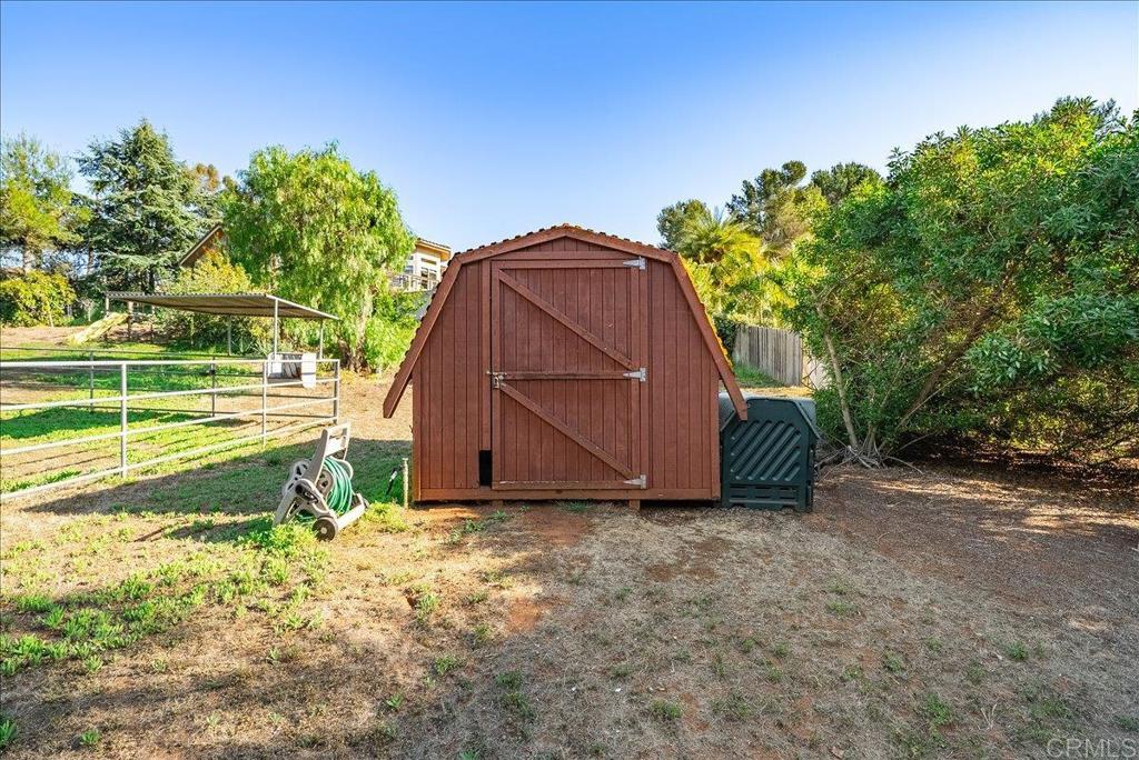 1960 Elevado Road Vista, CA 92084 - Photo 70 of 76