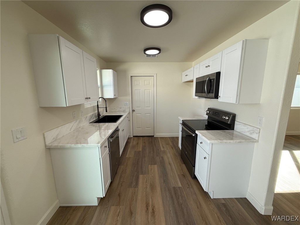 3695 North Verdugo Road Kingman, AZ 86409 - Photo 12 of 30 Kitchen