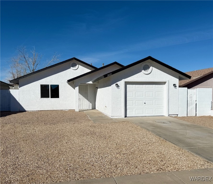 3695 North Verdugo Road Kingman, AZ 86409 - Photo 2 of 30 Front of Structure