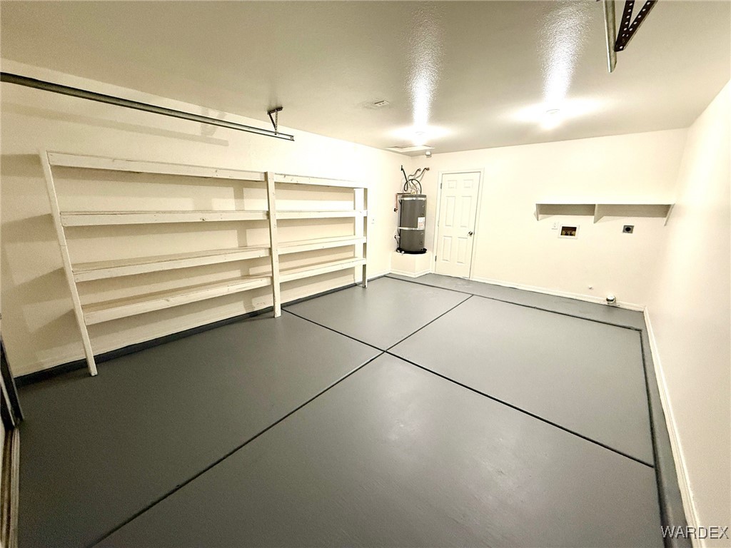 3695 North Verdugo Road Kingman, AZ 86409 - Photo 23 of 30 Garage