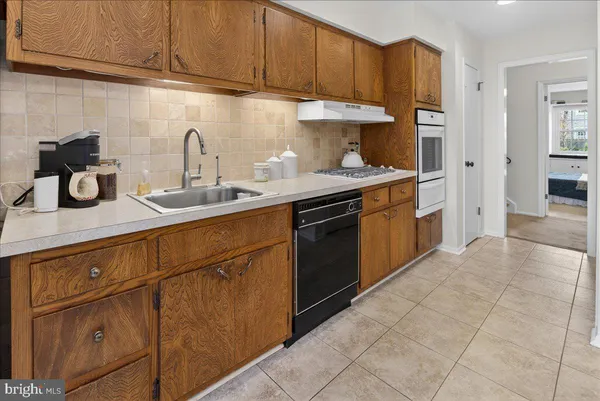 $579,900 | 7 Stanford Court, East Windsor, NJ 08520
