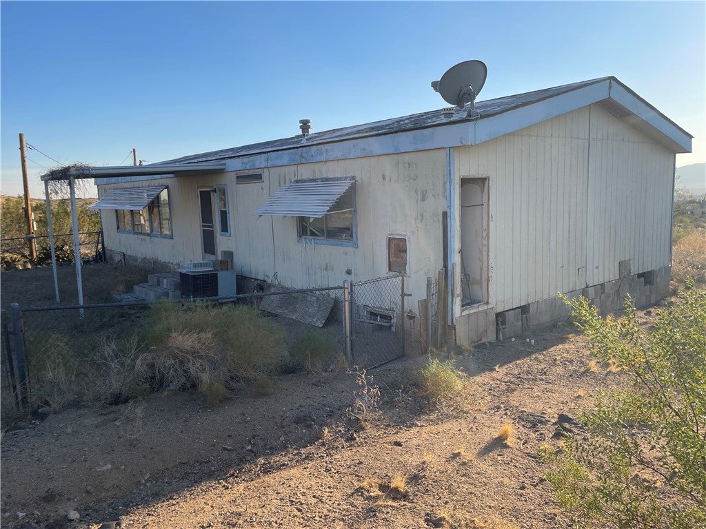 678 South Bowie Road Golden Valley, AZ 86413 - Photo 6 of 35 Gallery Image 6
