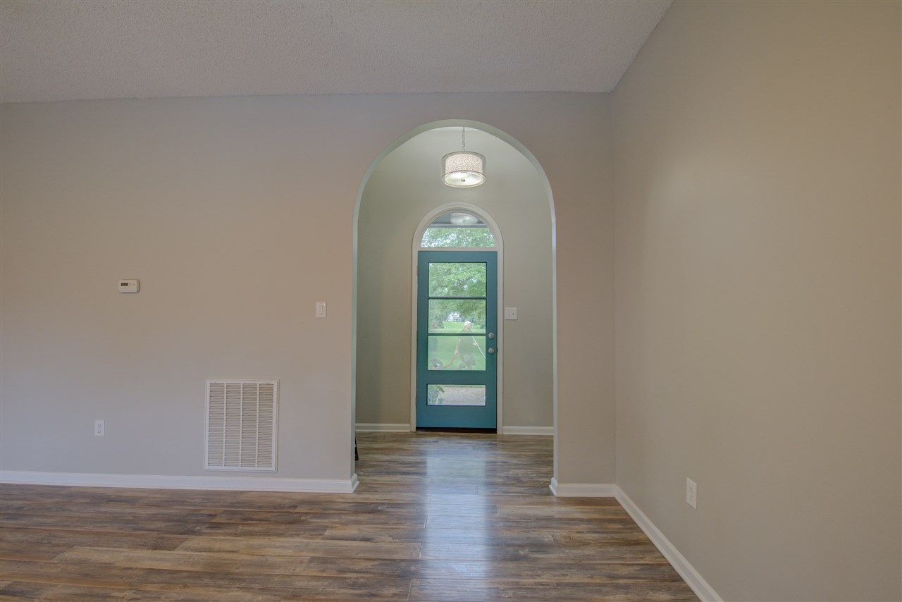 1091 Tracy Road Millington, TN 38053 - Photo 8 of 23 Gallery Image 8