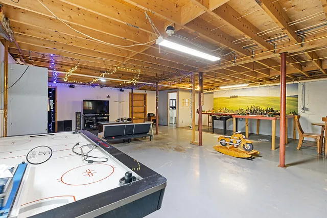 $499,000 | 336 Main Street, Winthrop, ME 04364