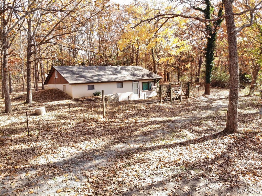 100 Rottie Lane Cuba, MO 65453 - Photo 4 of 31