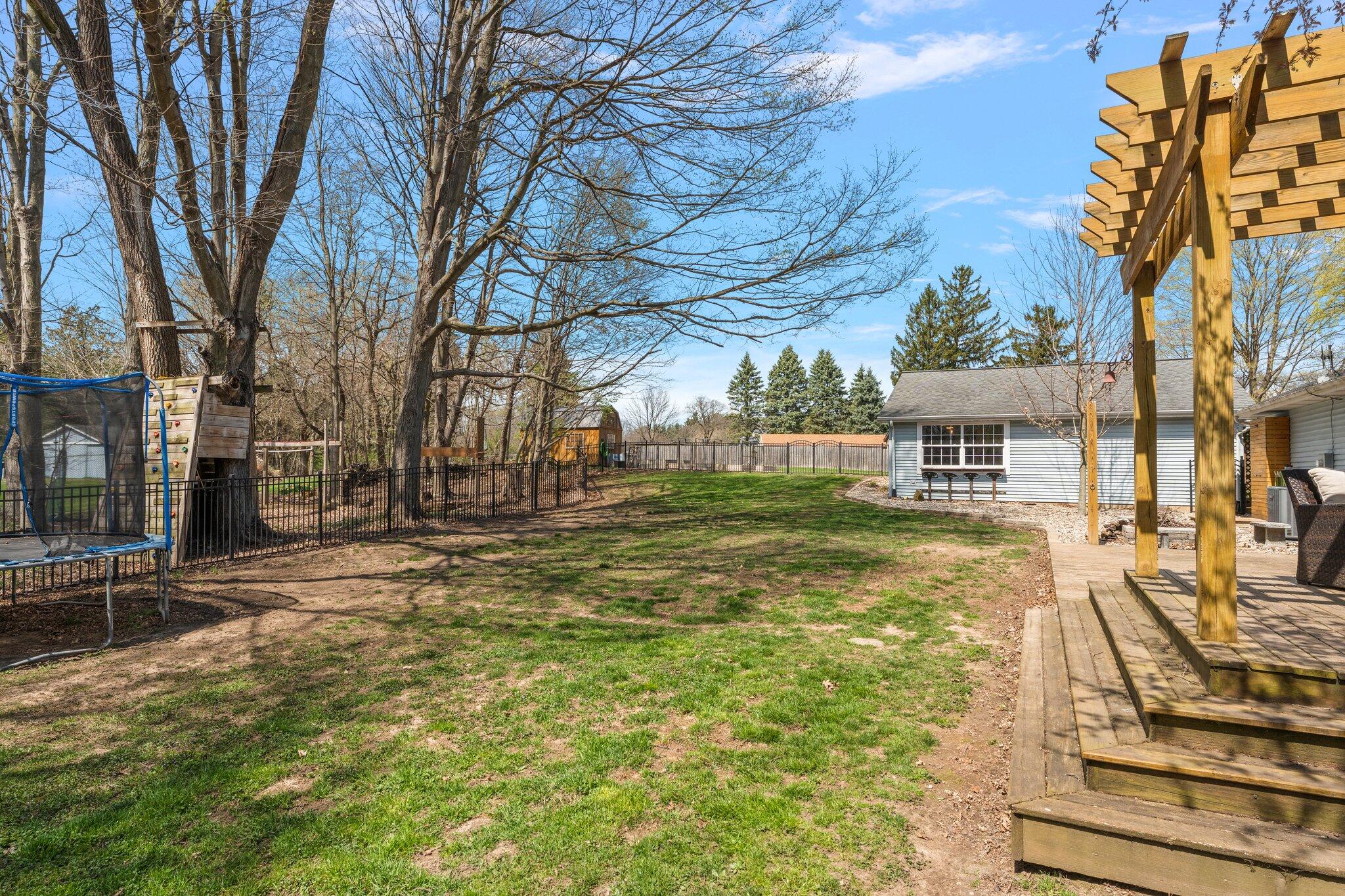2855 West Small Road La Porte, IN 46350 - Photo 23 of 49 2048x1365