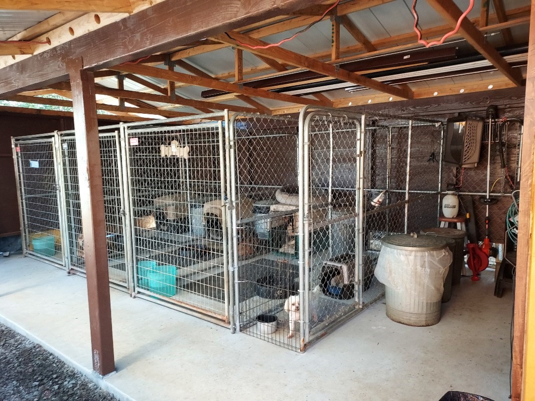 533 Hoaka Road Hilo, HI 96720 - Photo 21 of 30 a view of a storage room with water heater