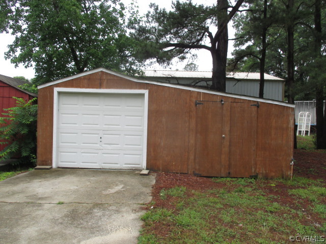 4100 South Riverside Drive Lanexa, VA 23089 - Photo 3 of 17 Gallery Image 3