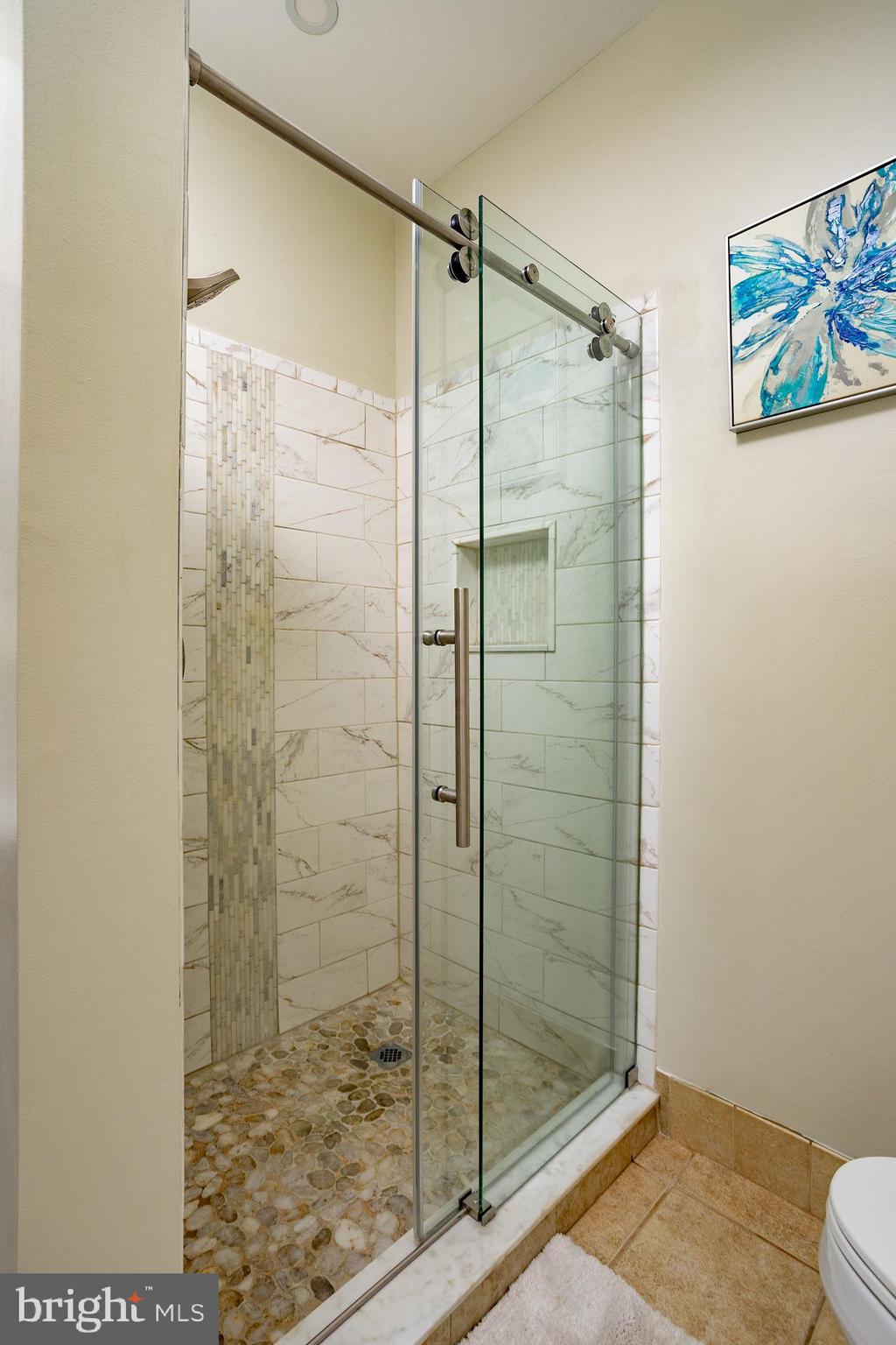 6 Laurel Ridge Lane Columbus, NJ 08022 - Photo 14 of 29