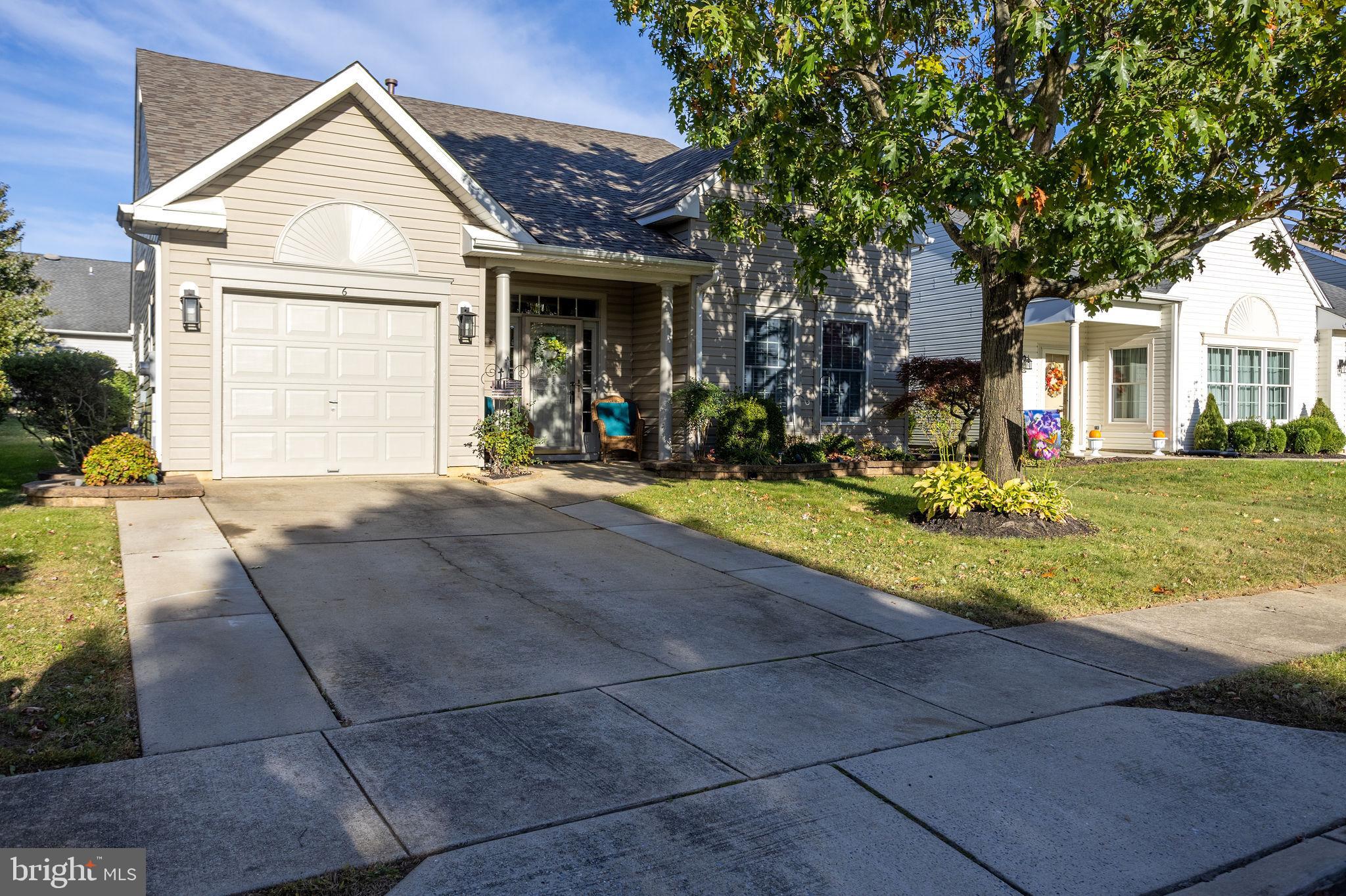 6 Laurel Ridge Lane Columbus, NJ 08022 - Photo 2 of 29