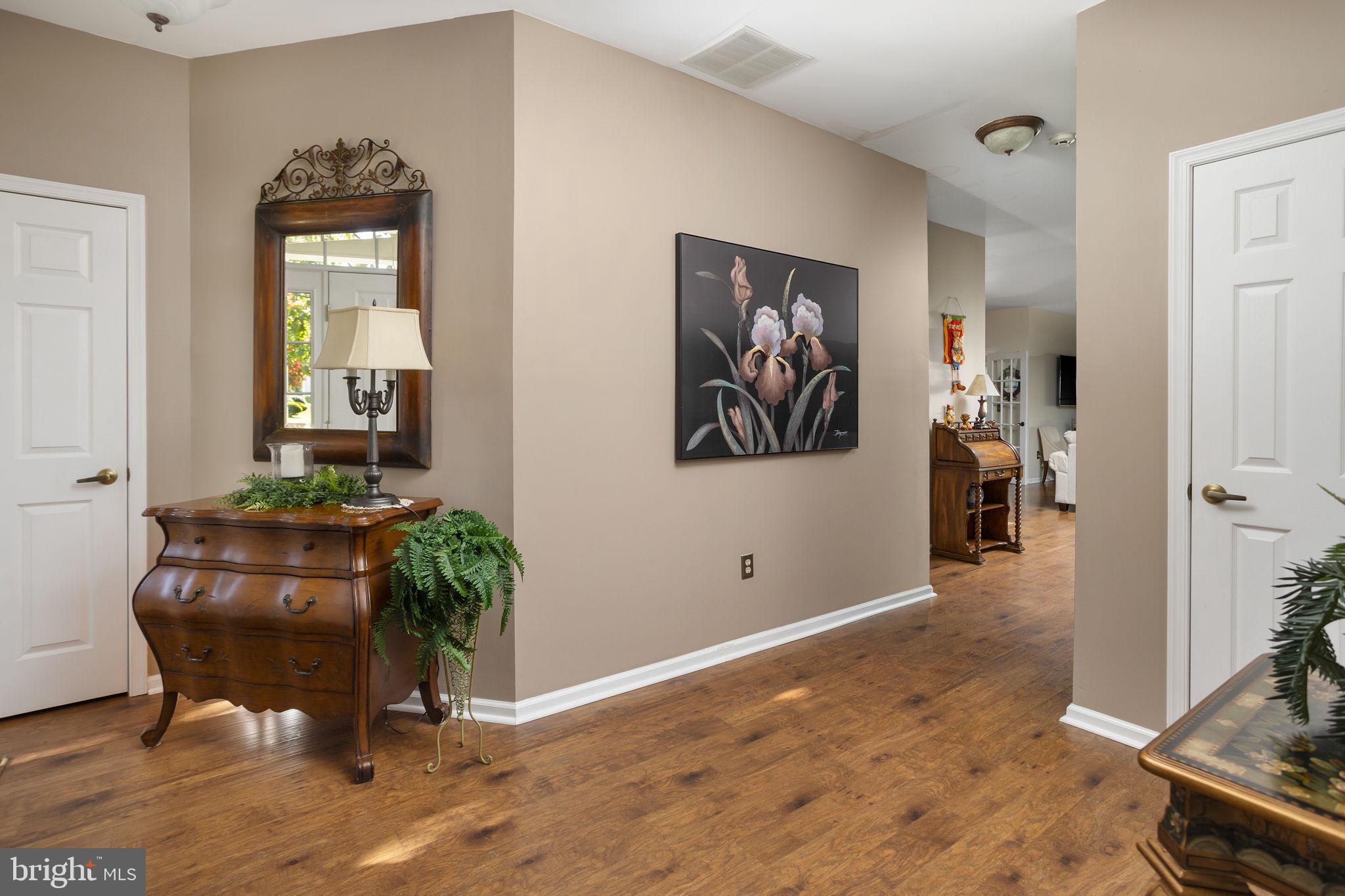 6 Laurel Ridge Lane Columbus, NJ 08022 - Photo 5 of 29