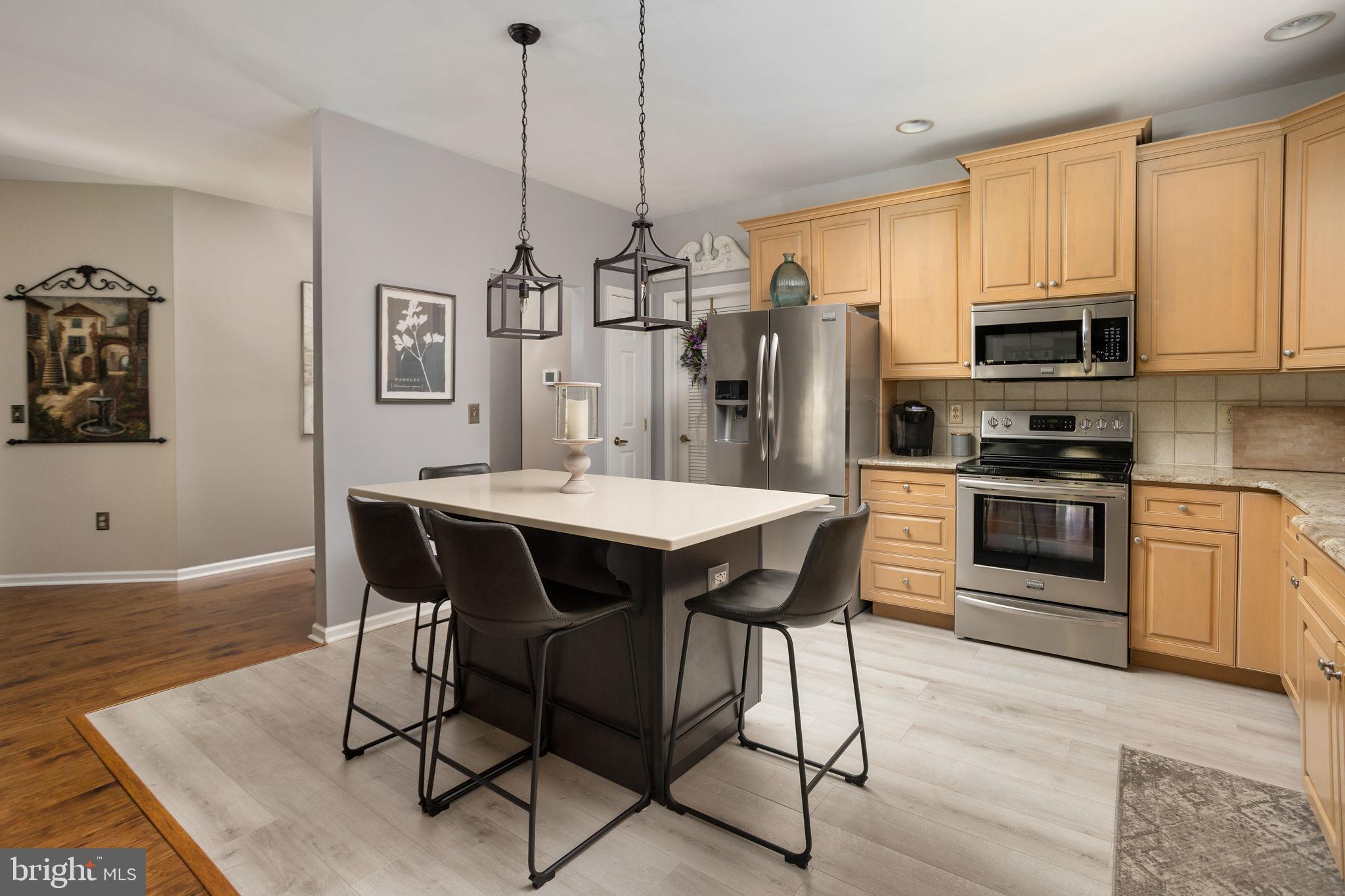 6 Laurel Ridge Lane Columbus, NJ 08022 - Photo 7 of 29