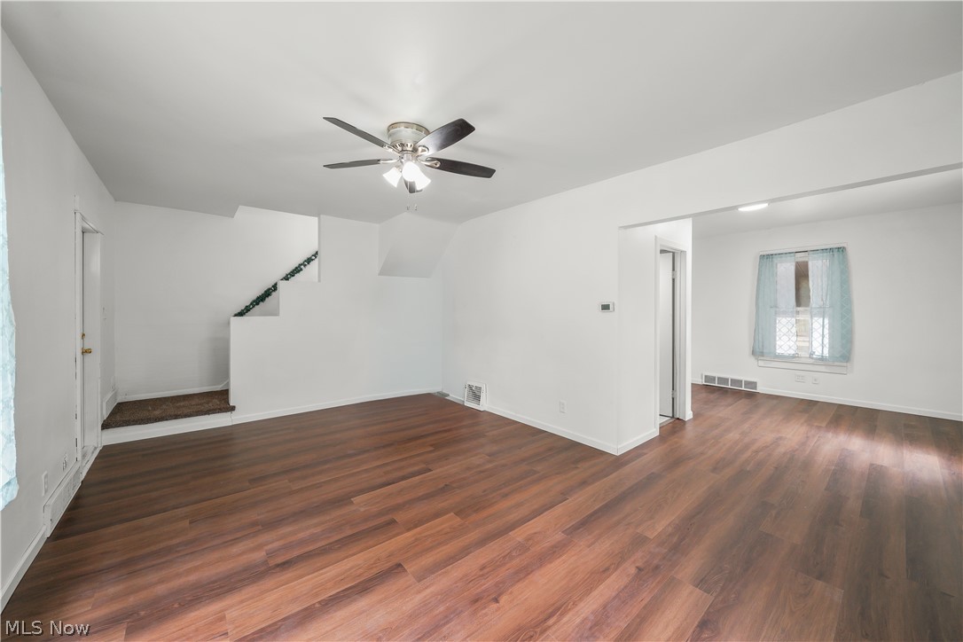 642 Parkman Road Northwest Warren, OH 44485 - Photo 5 of 24
