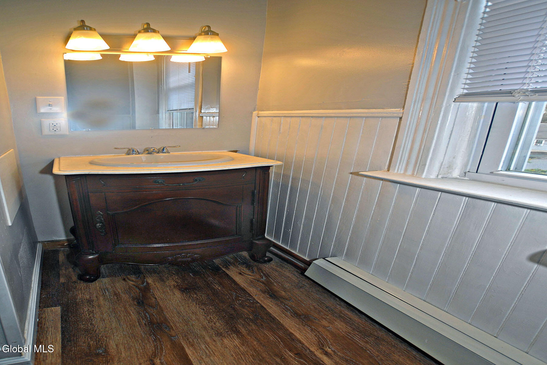 435 3rd Street Troy, NY 12180 - Photo 12 of 23 435-list031