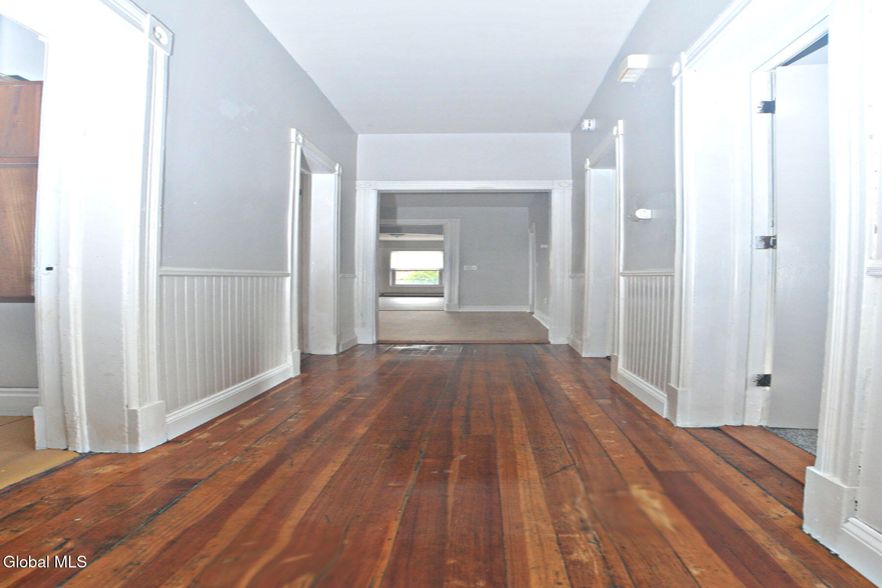 435 3rd Street Troy, NY 12180 - Photo 7 of 23 435-list023