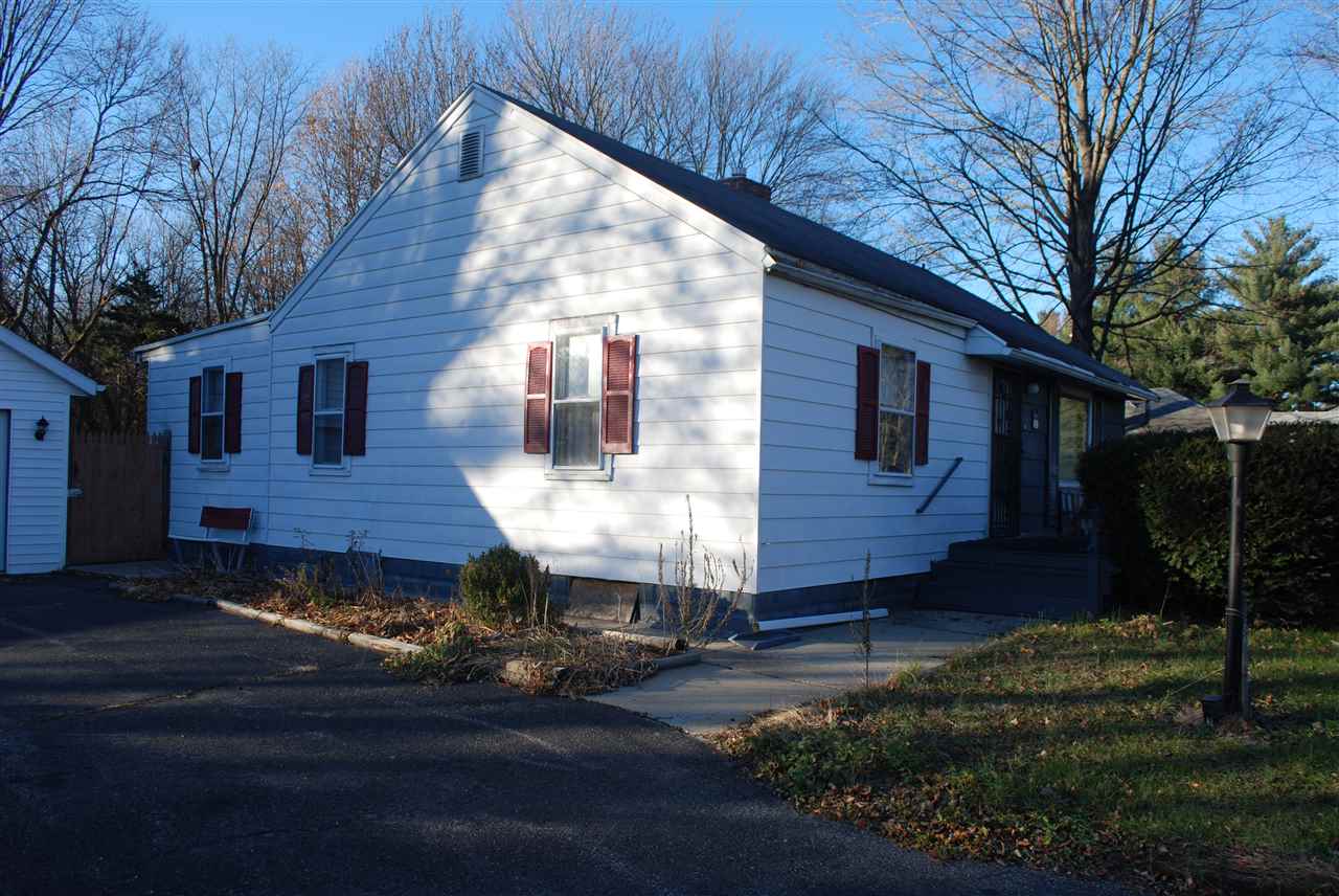 56149 Oak Road South Bend, IN 46619 - Photo 11 of 31