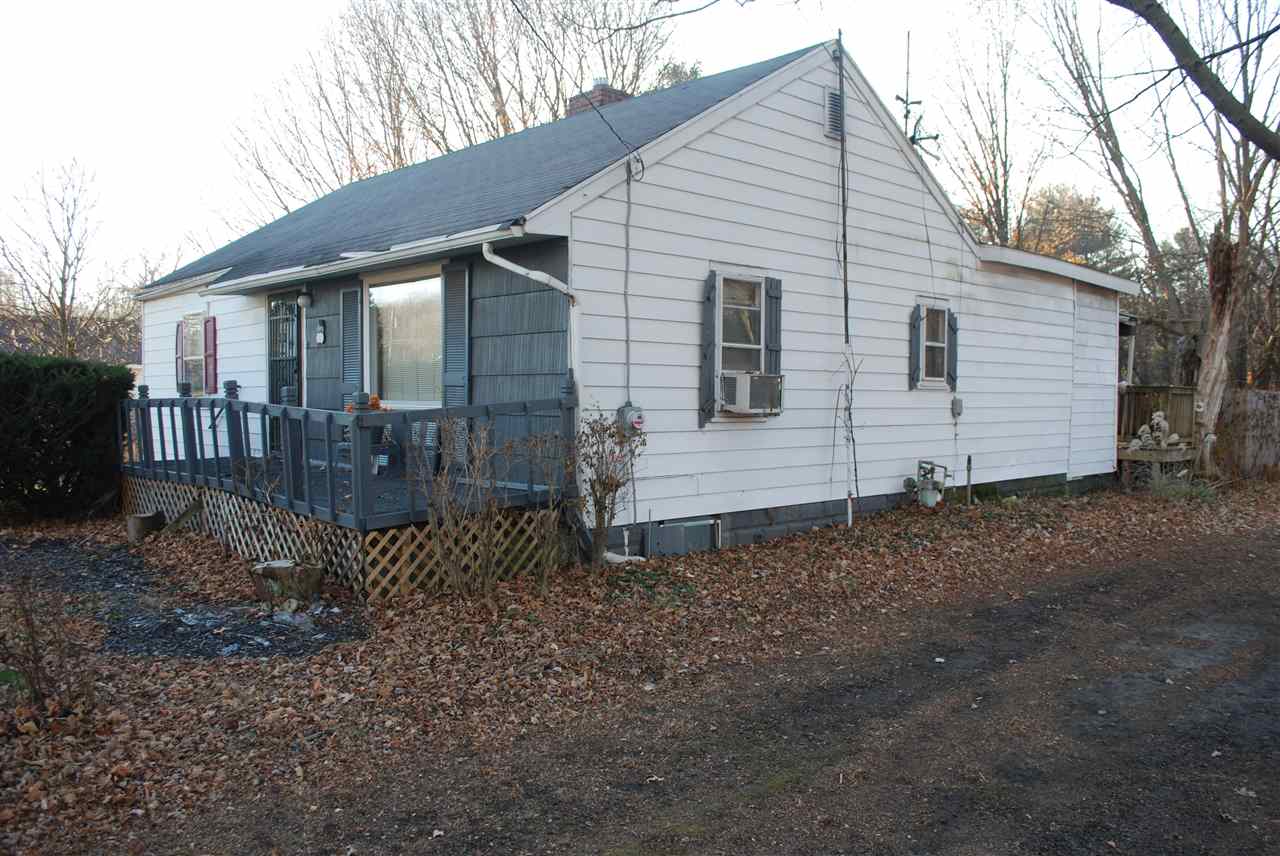 56149 Oak Road South Bend, IN 46619 - Photo 3 of 31