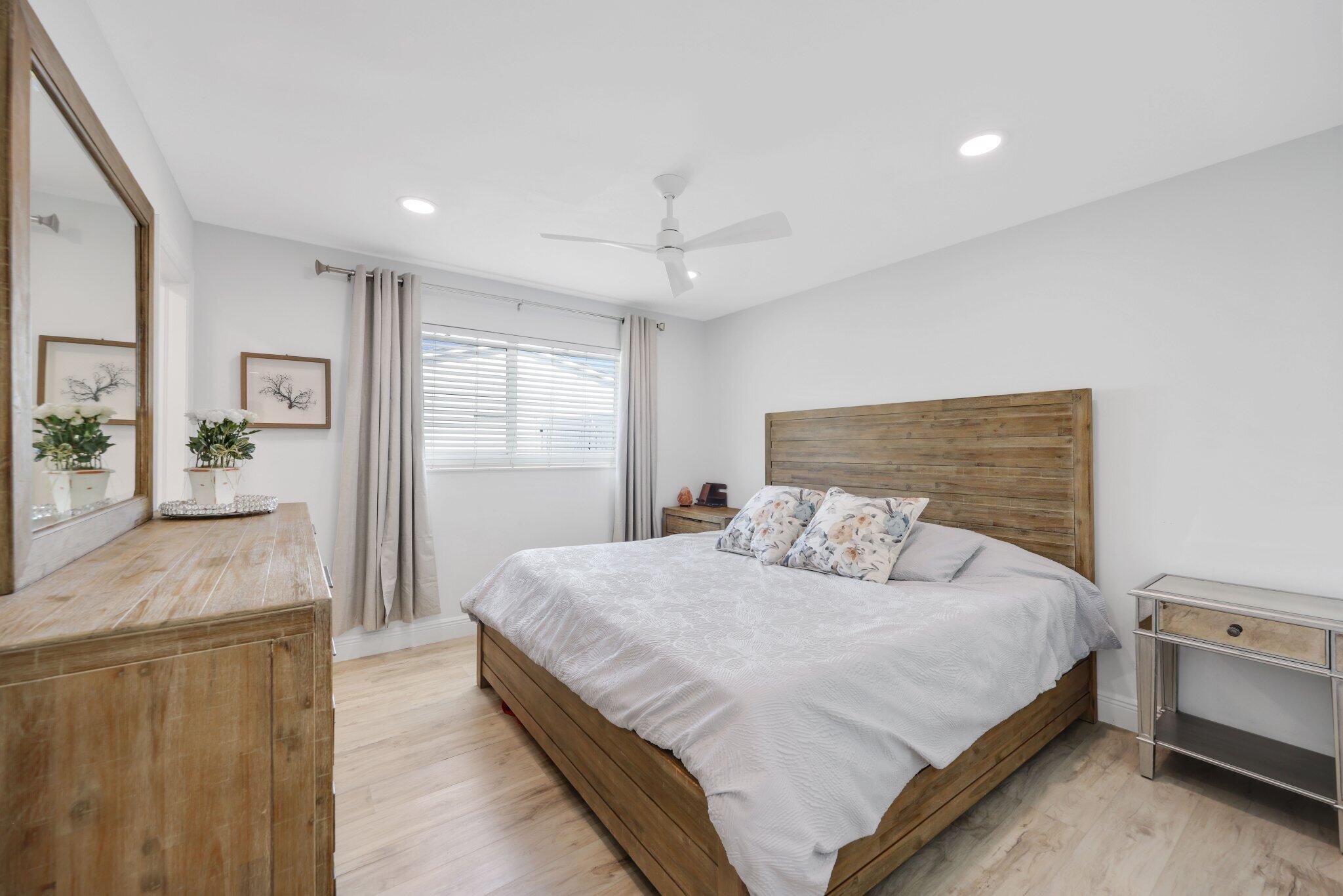 1510 Kingsley Road Jupiter, FL 33469 - Photo 27 of 53 1510 Kingsley Road - 32.jpg-SMALL