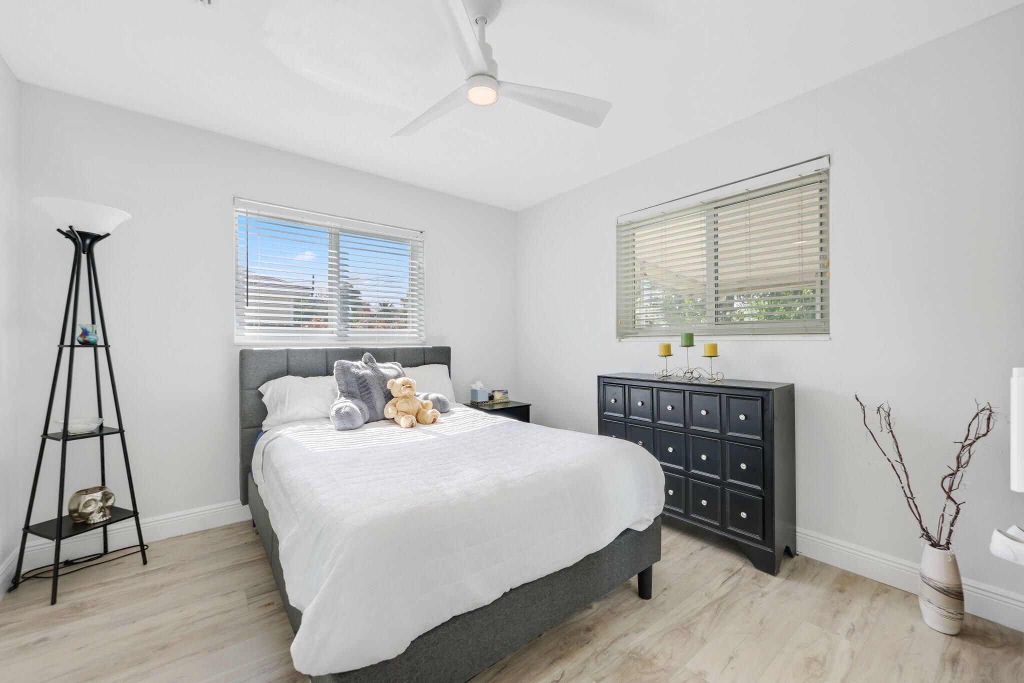 1510 Kingsley Road Jupiter, FL 33469 - Photo 33 of 53 1510 Kingsley Road - 38.jpg-SMALL