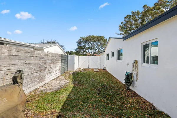 $640,800 | 1510 Kingsley Road, Jupiter, FL 33469