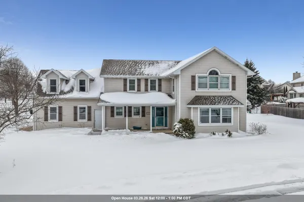 $439,900 | 4401 North Haymeadow Avenue, Appleton, WI 54913