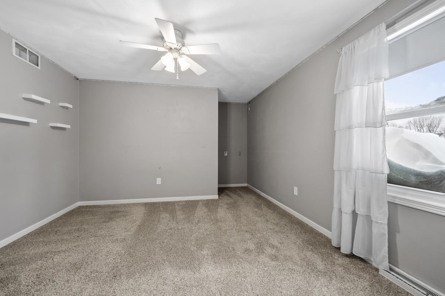 4401 North Haymeadow Avenue Appleton, WI 54913 - Photo 26 of 38