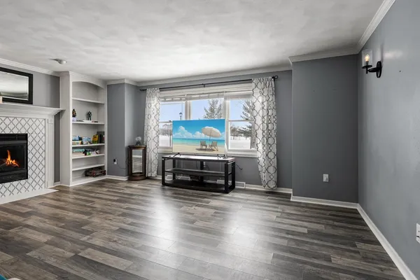 $439,900 | 4401 North Haymeadow Avenue, Appleton, WI 54913