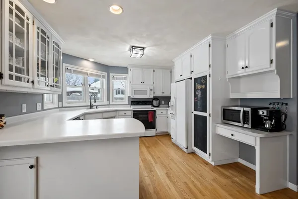 $439,900 | 4401 North Haymeadow Avenue, Appleton, WI 54913