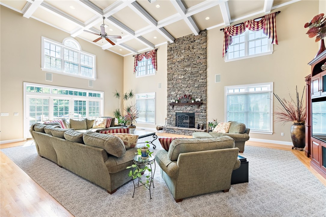 194 Touisset Road Warren, RI 02885 - Photo 12 of 40