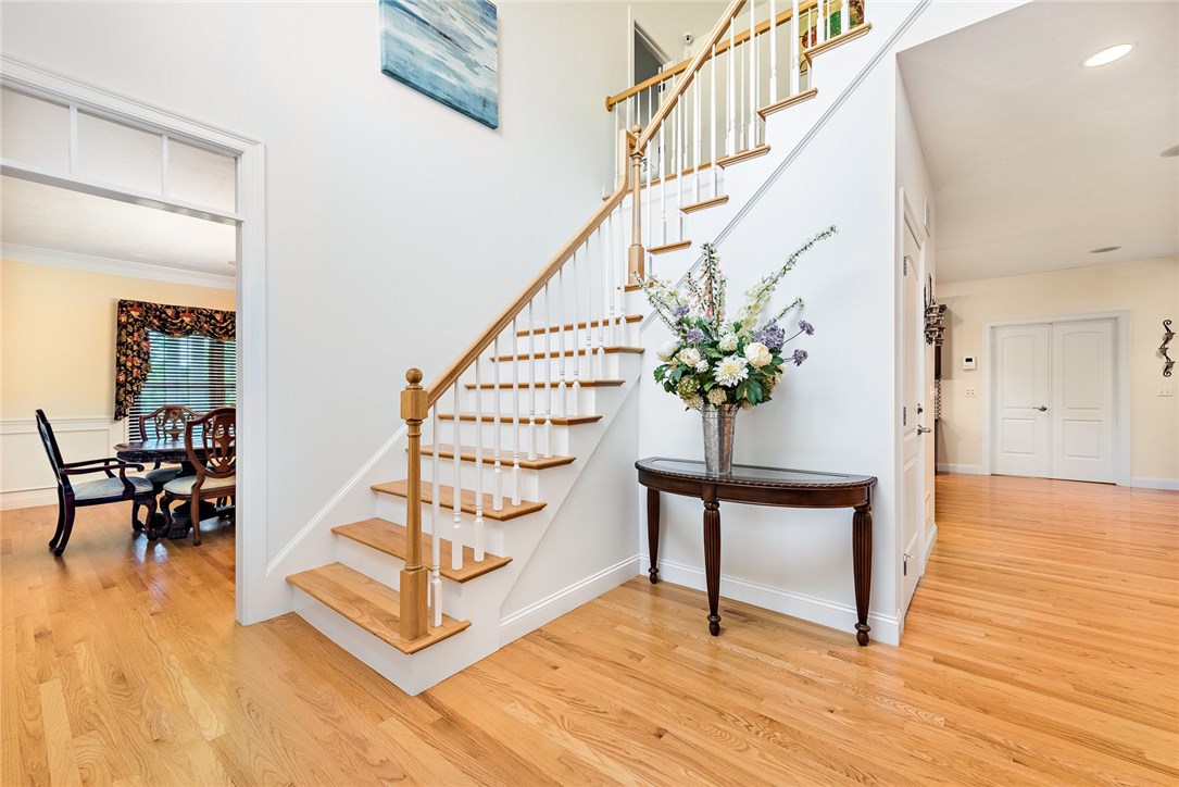 194 Touisset Road Warren, RI 02885 - Photo 8 of 40