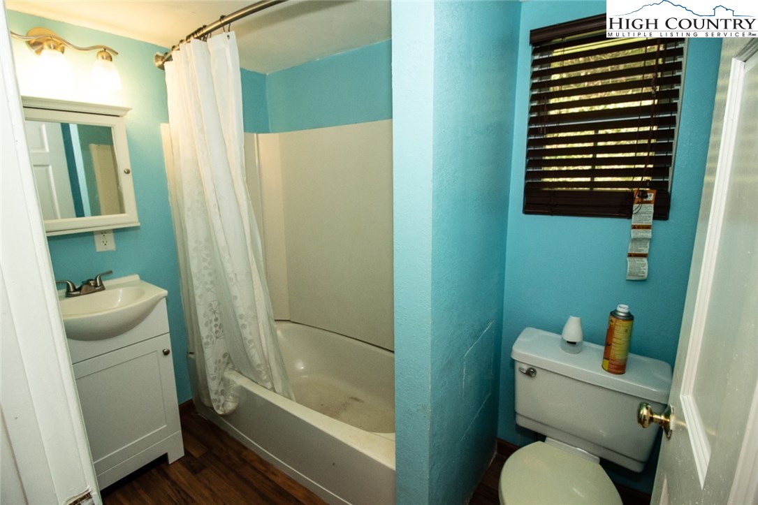 2266 Hubert Taylor Road Mountain City, TN 37683 - Photo 12 of 38 Gallery Image 12