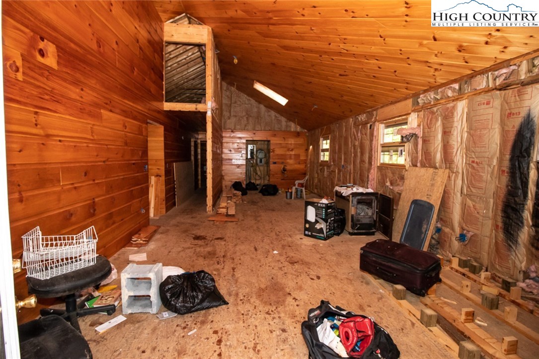2266 Hubert Taylor Road Mountain City, TN 37683 - Photo 15 of 38 Gallery Image 15