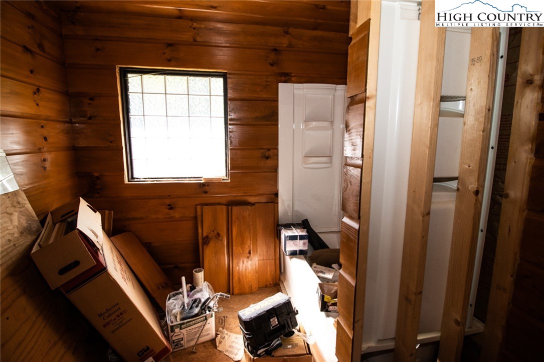 2266 Hubert Taylor Road Mountain City, TN 37683 - Photo 19 of 38 Gallery Image 19