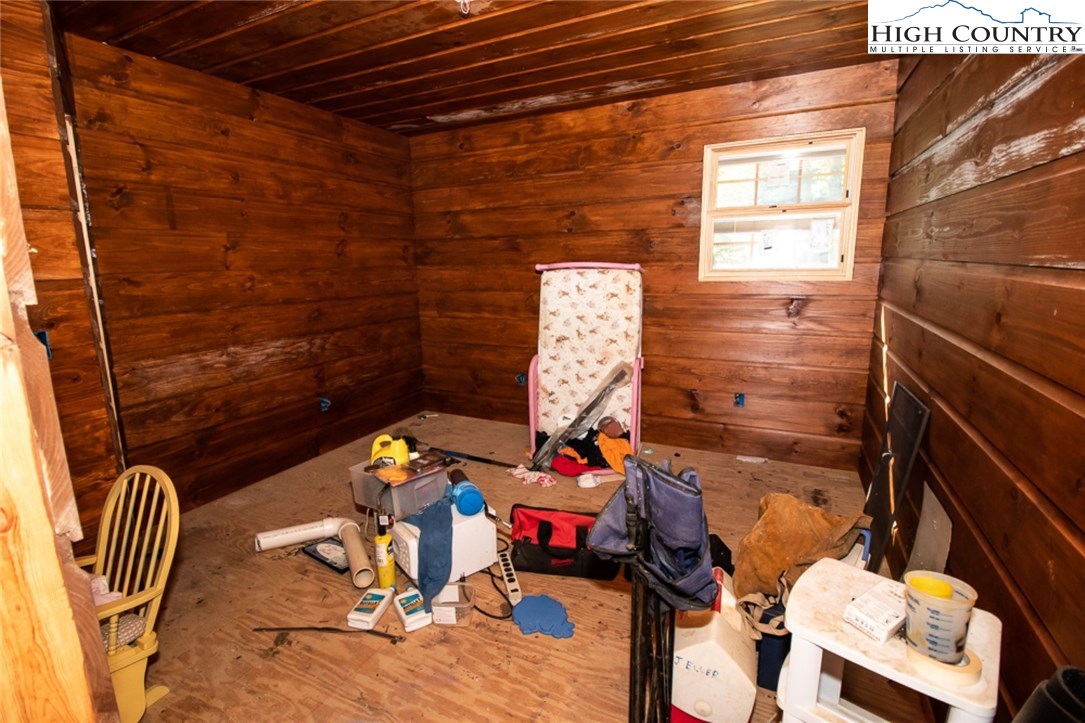 2266 Hubert Taylor Road Mountain City, TN 37683 - Photo 20 of 38 Gallery Image 20