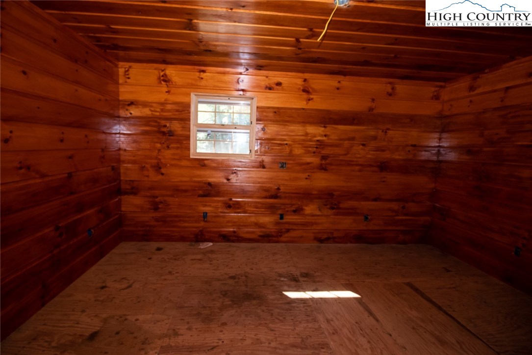 2266 Hubert Taylor Road Mountain City, TN 37683 - Photo 21 of 38 Gallery Image 21