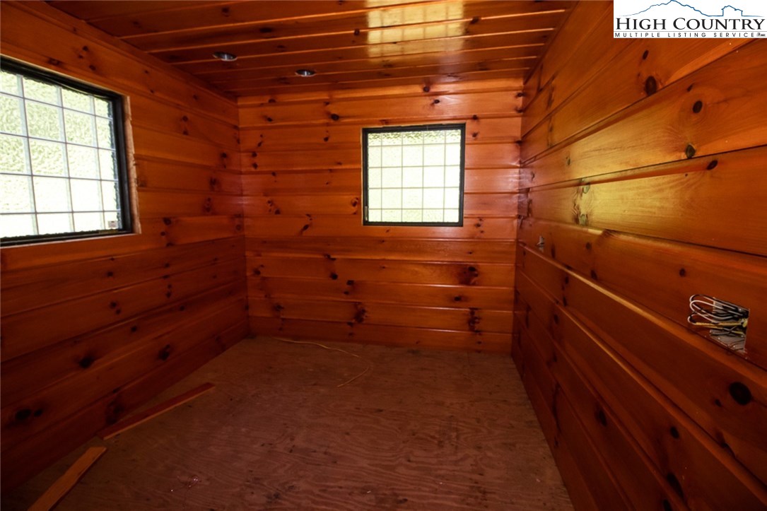 2266 Hubert Taylor Road Mountain City, TN 37683 - Photo 23 of 38 Gallery Image 23