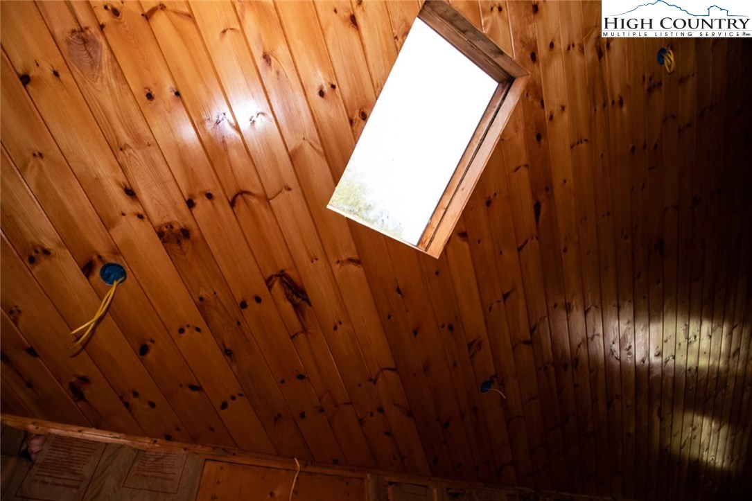 2266 Hubert Taylor Road Mountain City, TN 37683 - Photo 26 of 38 Gallery Image 26