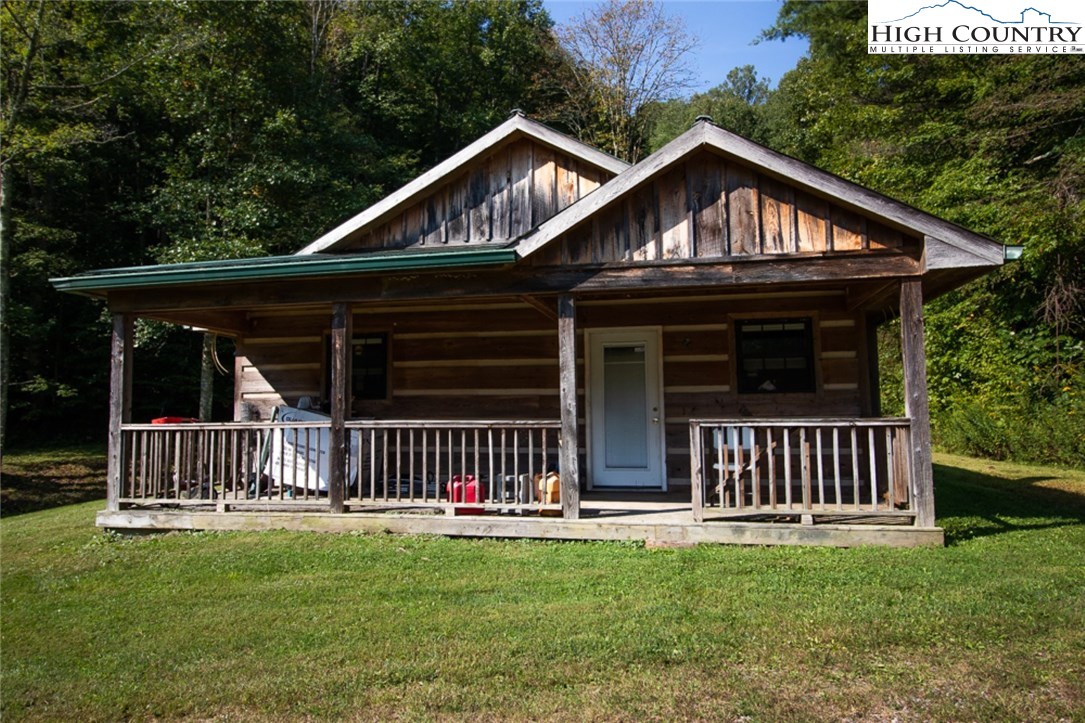 2266 Hubert Taylor Road Mountain City, TN 37683 - Photo 28 of 38 Gallery Image 28