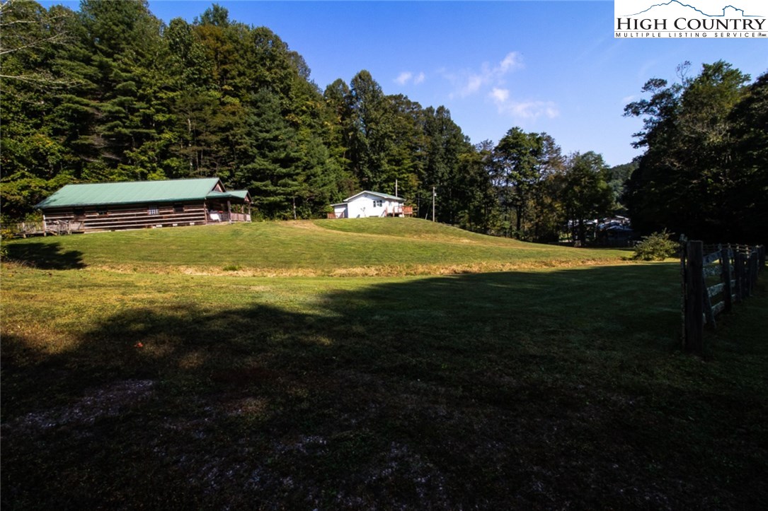 2266 Hubert Taylor Road Mountain City, TN 37683 - Photo 36 of 38 Gallery Image 36