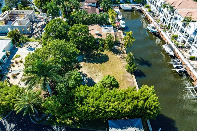 $1,050,000 | 818 Chukker Road, Delray Beach, FL 33483