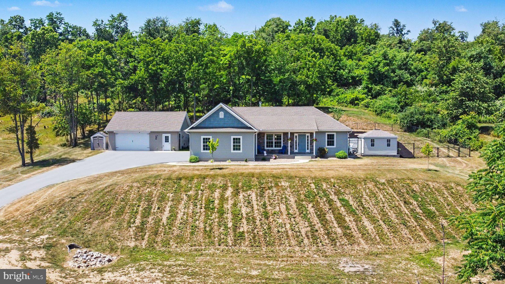 485 Pleasant View Road Hummelstown, PA 17036 - Photo 4 of 70 Gallery Image 4