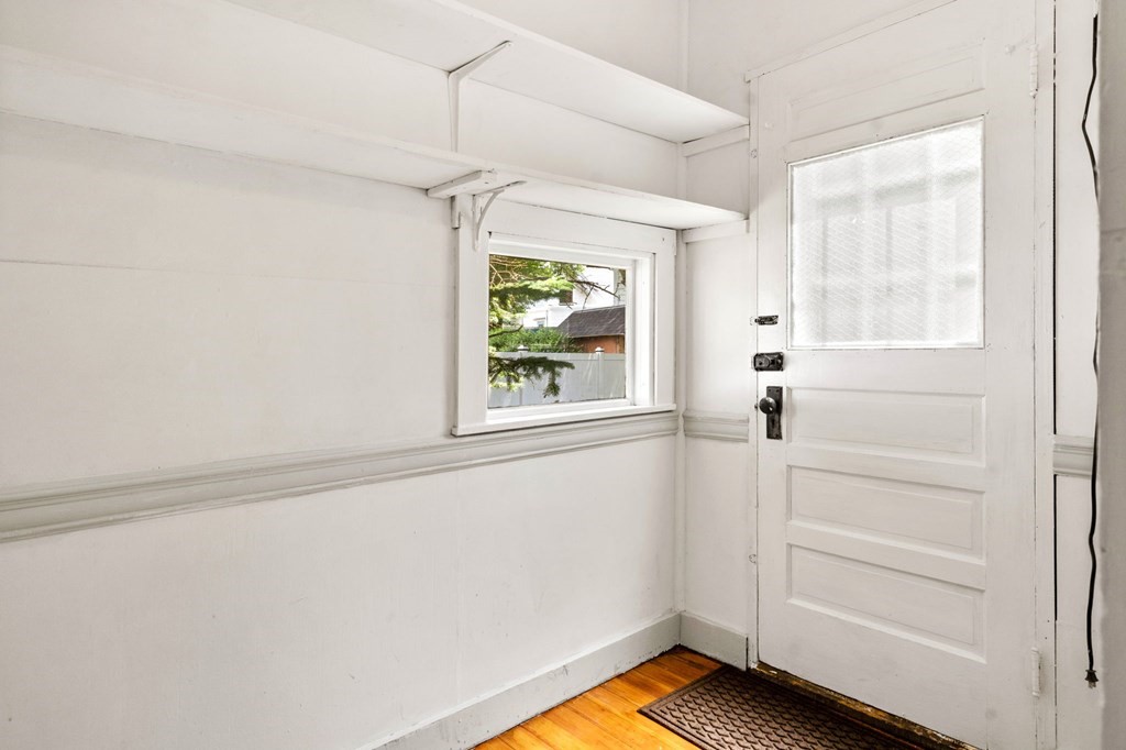 16 Lake Shore Road Lynn, MA 01904 - Photo 21 of 39 Gallery Image 21